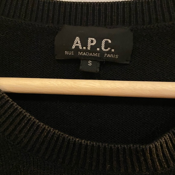 APC Black Knit Short Sleeve Sweater - Picture 2 of 3